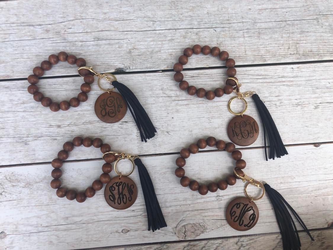 Monogram Keychain Bracelet -Personalized Keychain Bracelet - Wood Beaded Keychain Bracelet - Gifts for Mom - Mothers Day Gift - Grandma