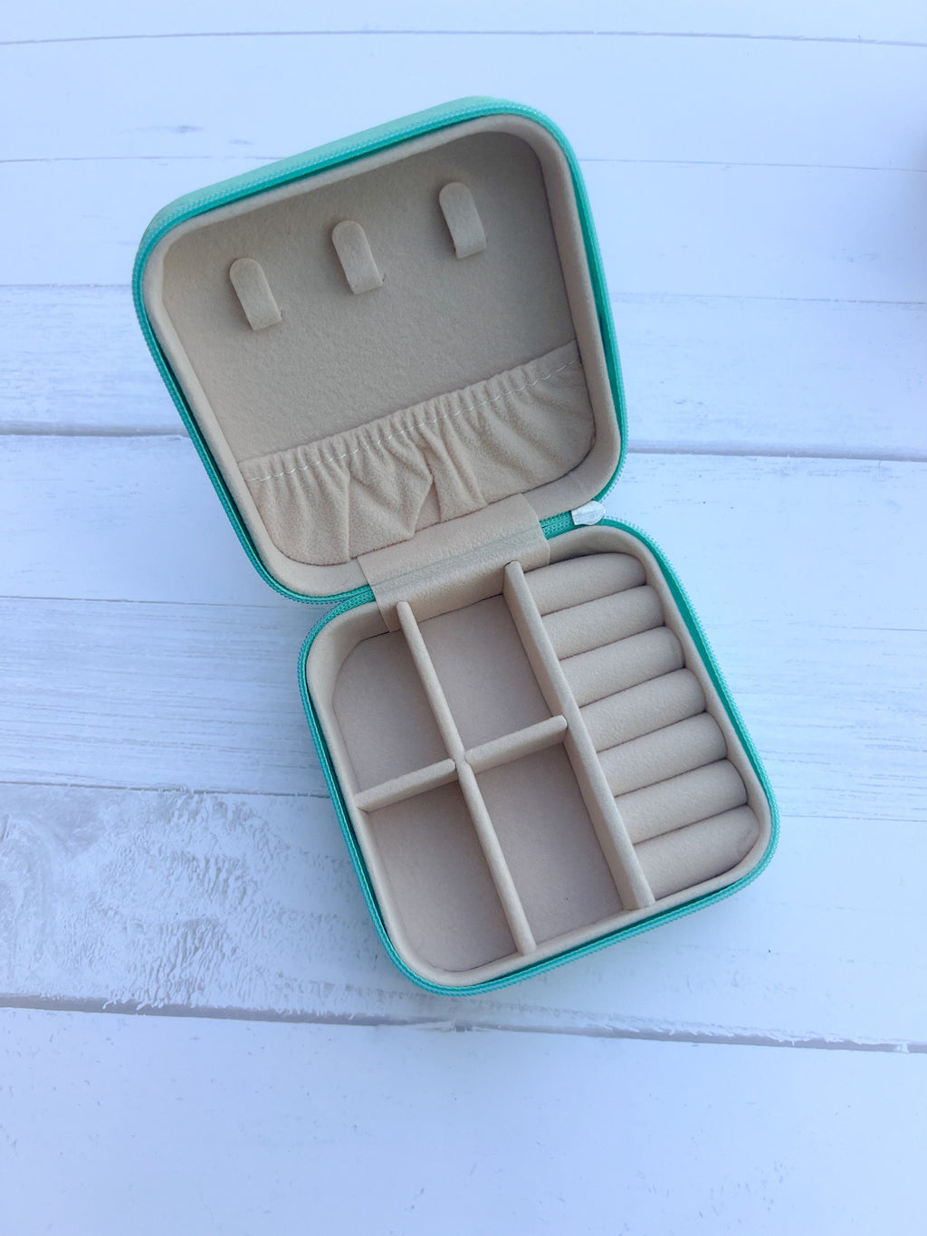 Personalized Jewelry Case - Personalized Bridesmaid Gift -Travel Accessories - Gifts for Bridesmaids - Travel Case - Valentines Gift