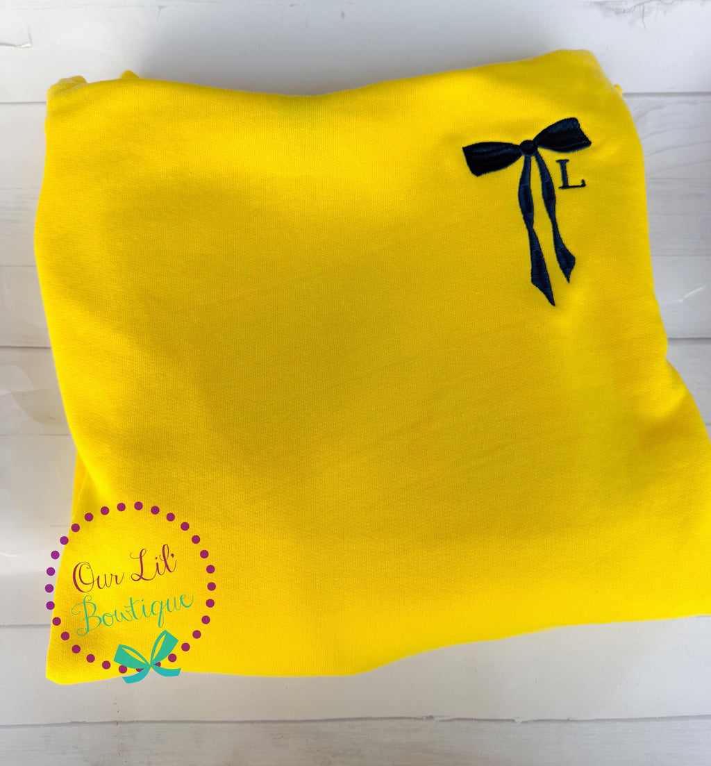 Bow Monogram Sweatshirt - Personalized Initial Sweatshirt - Christmas Bow - Christmas Sweatshirt - Hoodie