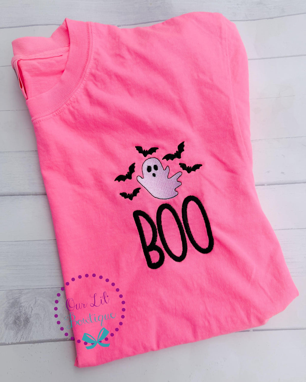 Ghost Tee - Comfort Colors Pocket T-Shirt - BOO Tee - Womens Shirt - Bats